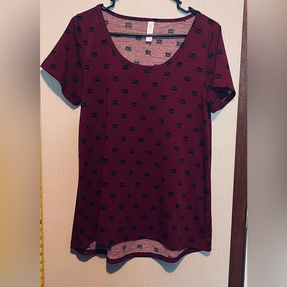 LaLuRoe Women's Burgundy Cat Print Top
